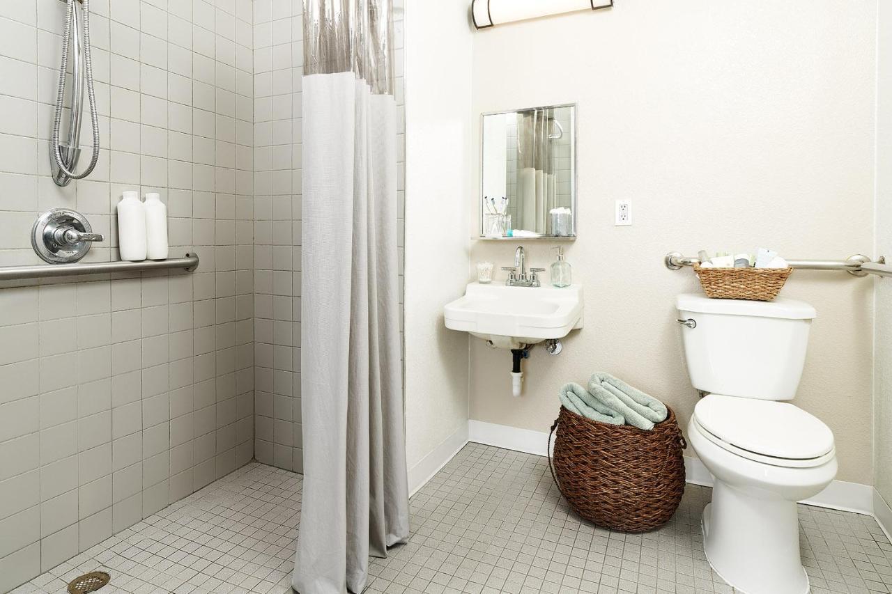 Intown Suites Extended Stay Raleigh Nc- Capital Blvd ภายนอก รูปภาพ