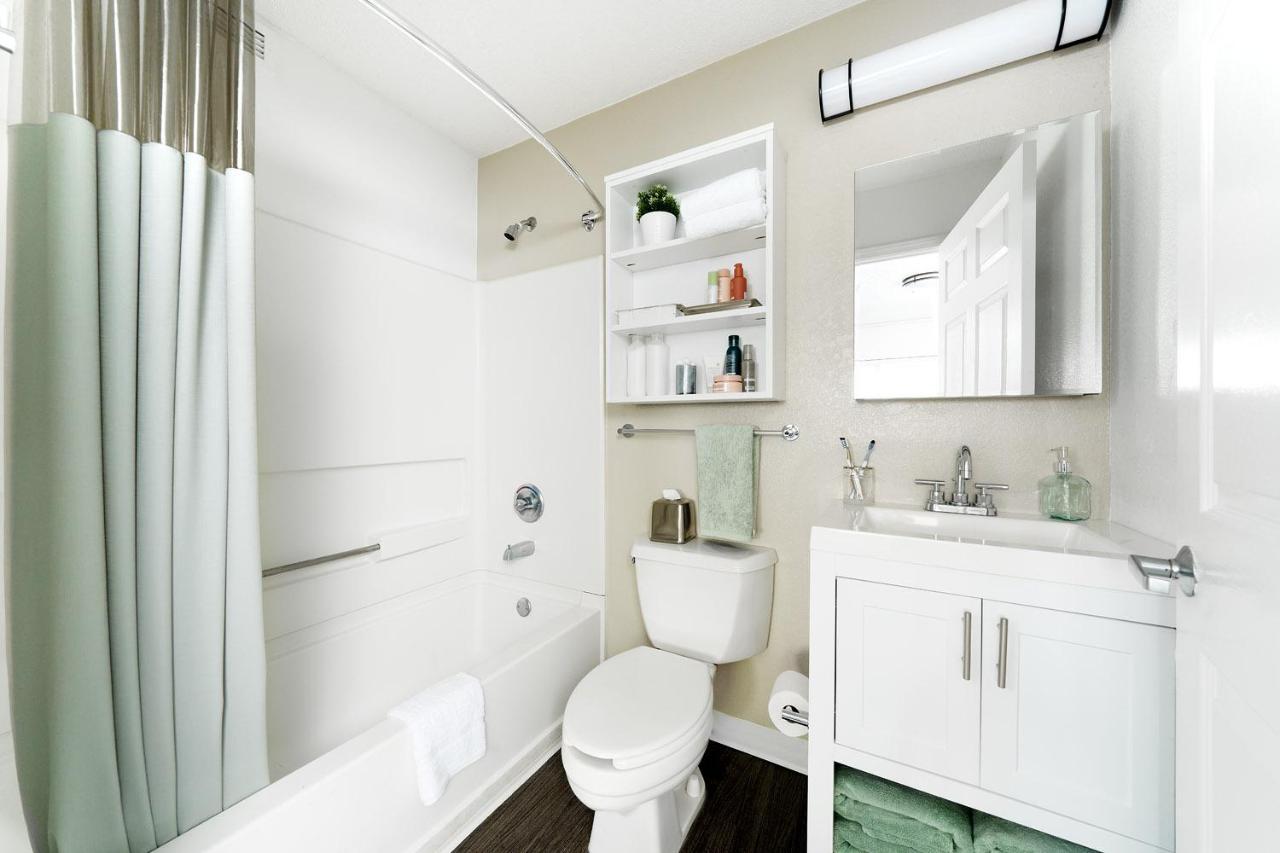 Intown Suites Extended Stay Raleigh Nc- Capital Blvd ภายนอก รูปภาพ